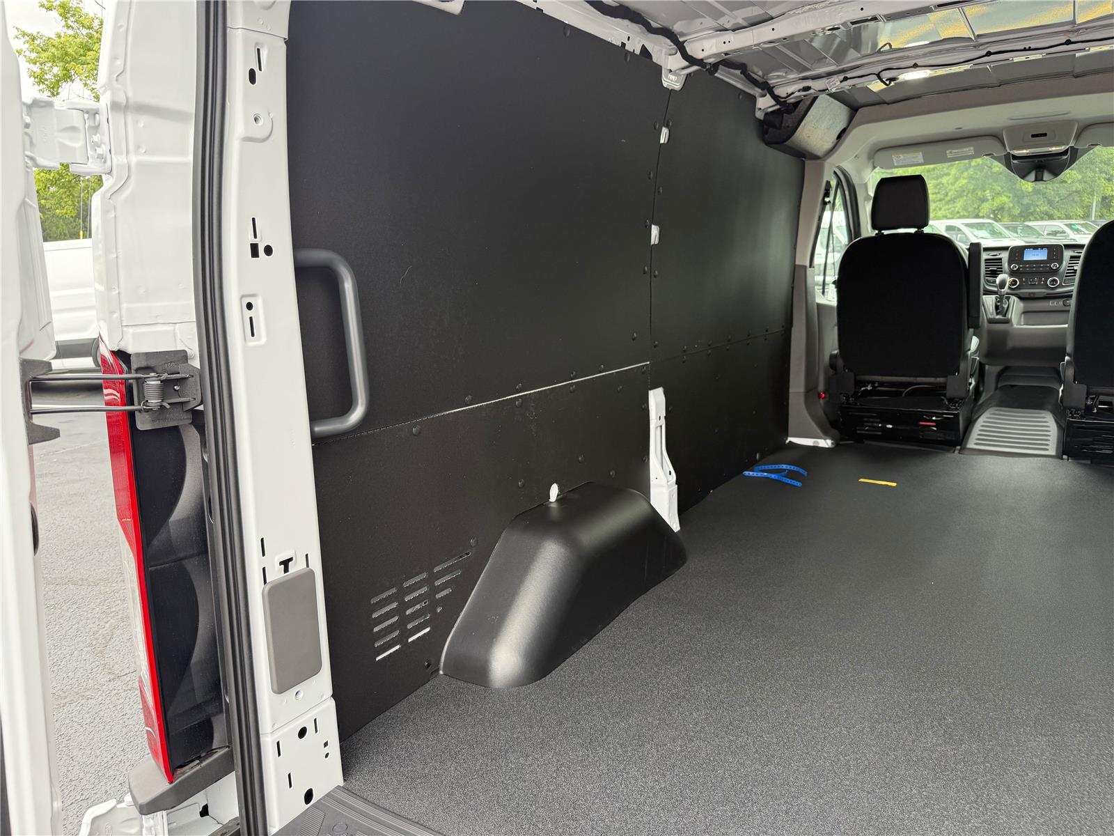 2025 Ford Transit Cargo Van photo 21