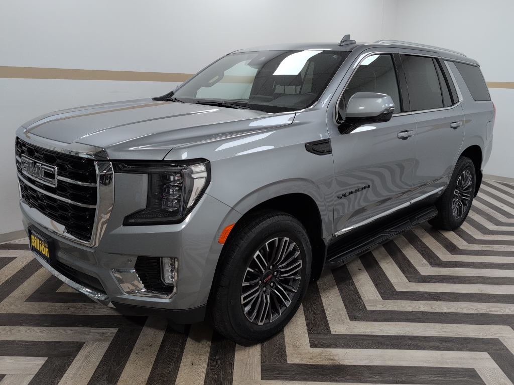 2024 GMC Yukon SLT's photo
