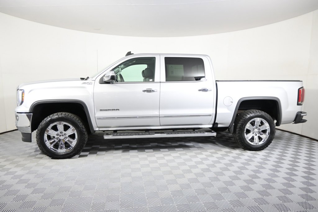 Used 2018 GMC Sierra 1500 SLT with VIN 3GTU2NEJ0JG593852 for sale in Forest Lake, Minnesota