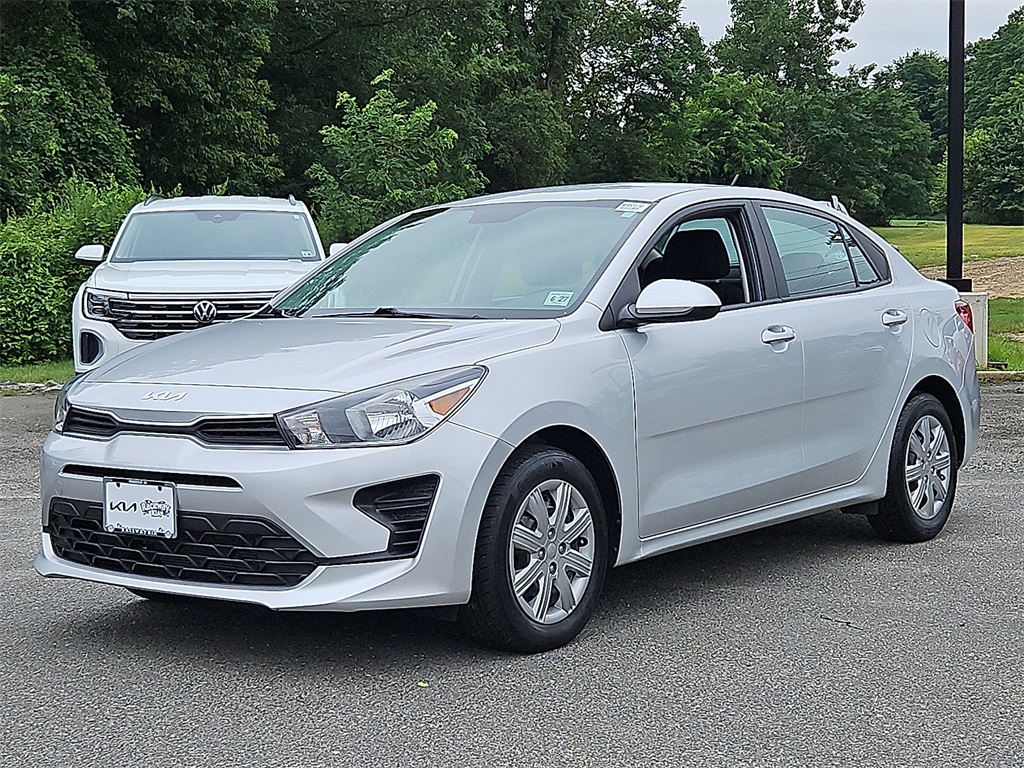 2022 Kia Rio LX photo 3