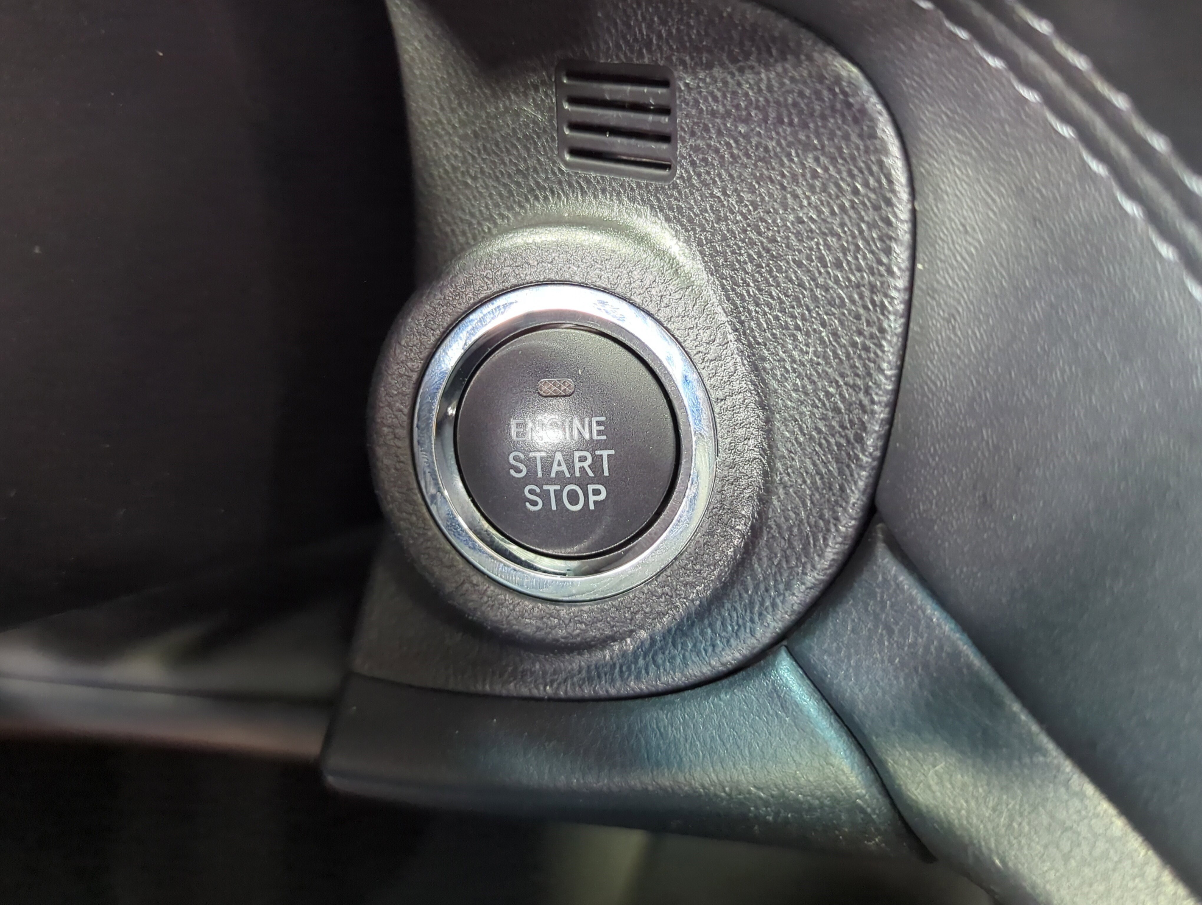 2022 Subaru Outback Premium photo 16