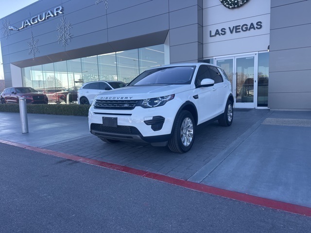 2017 Land Rover Discovery Sport SE's photo