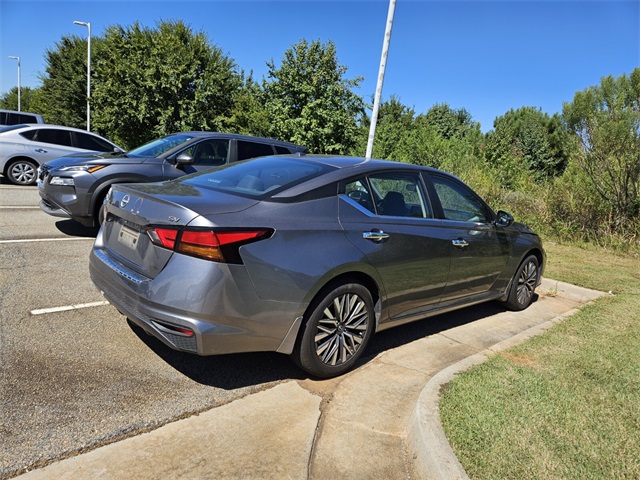 2023 Nissan Altima 2.5 SV photo 8