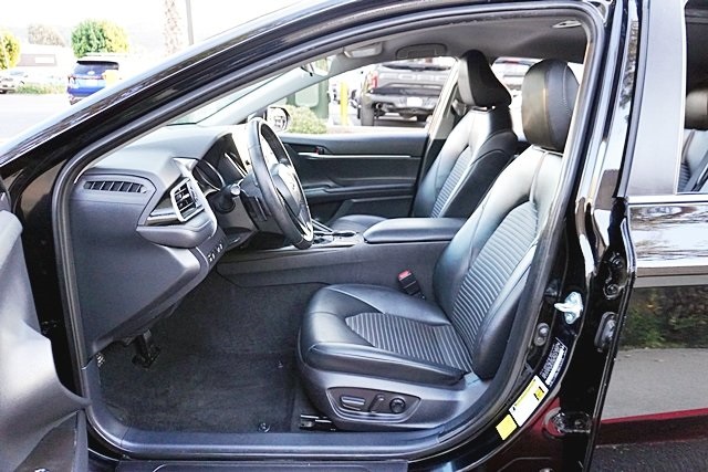 Used 2022 Black Toyota SE image 12