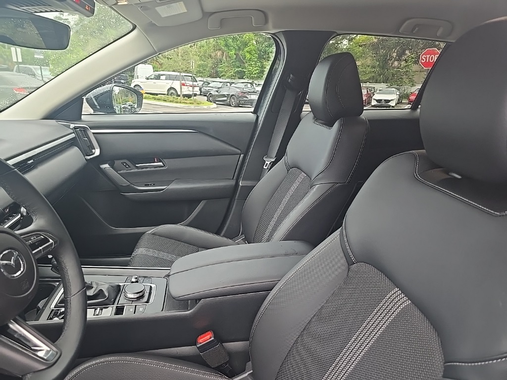 2025 Mazda CX-50 2.5 Select photo 25