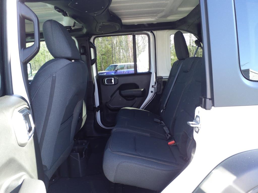 2025 Jeep Wrangler Sport S photo 22