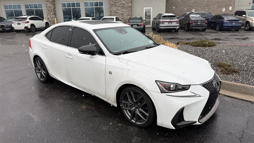 2018 Lexus IS 300 F SPORT's photo