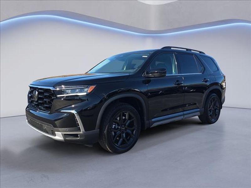 2025 Honda Pilot Touring's photo