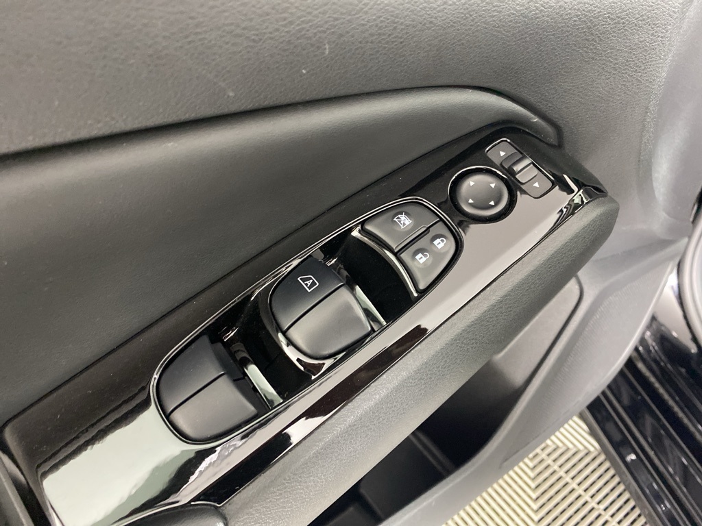 2024 Nissan Altima 2.5 SR photo 13