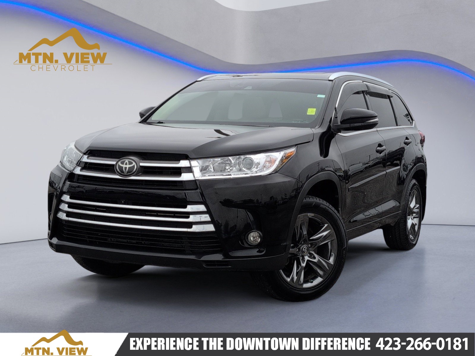2017 Toyota Highlander Limited Platinum's photo
