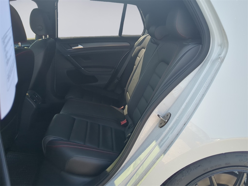 2019 Volkswagen Golf GTI SE photo 15