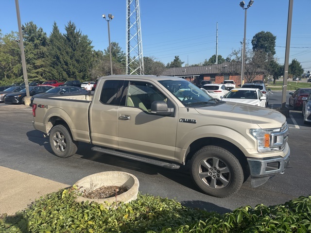 2018 Ford F-150 XLT photo 2