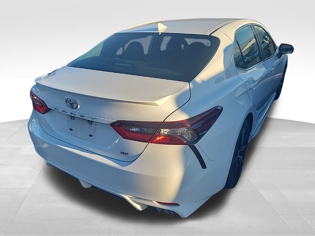 2023 Toyota Camry SE photo 2