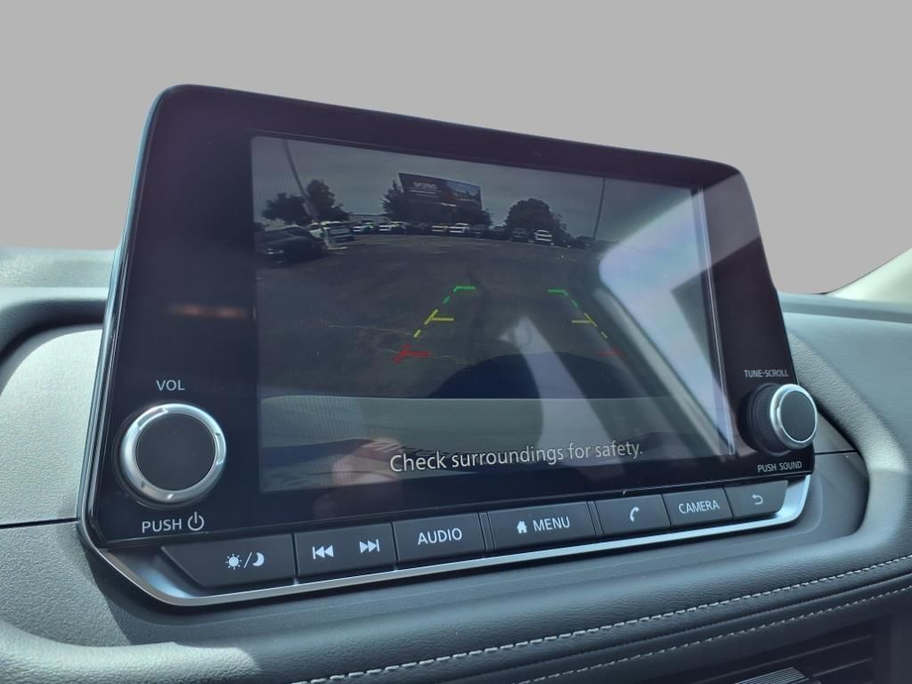 2026 Nissan Rogue S photo 3