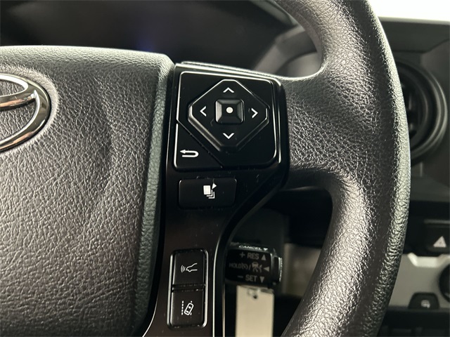 2022 Toyota Tacoma SR photo 10