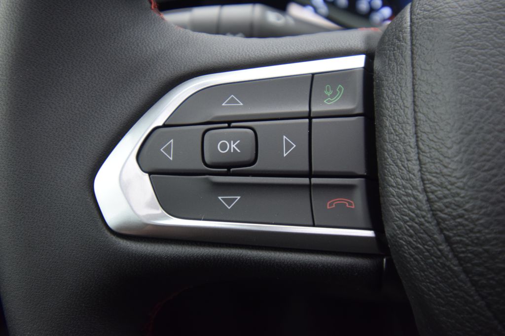 2025 Jeep Compass Trailhawk photo 22