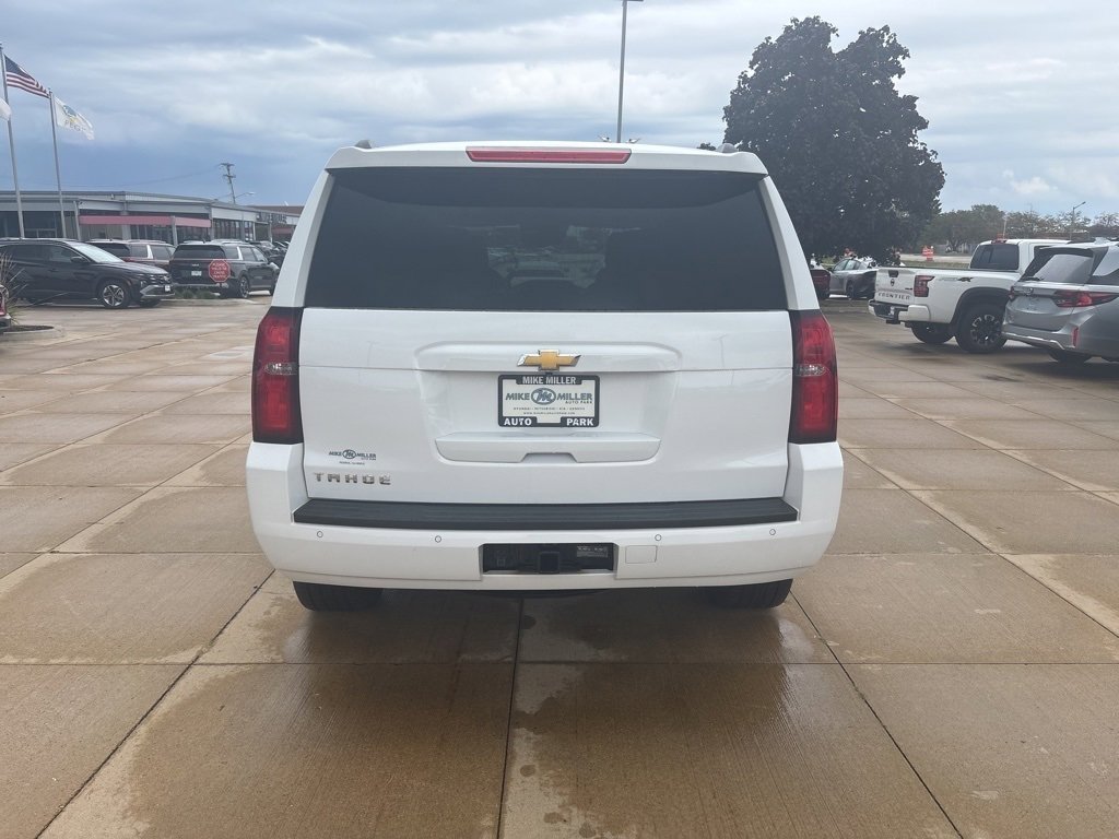 2019 Chevrolet Tahoe LT photo 3