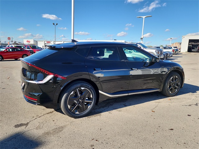 2025 Kia EV6 Light Wind photo 2