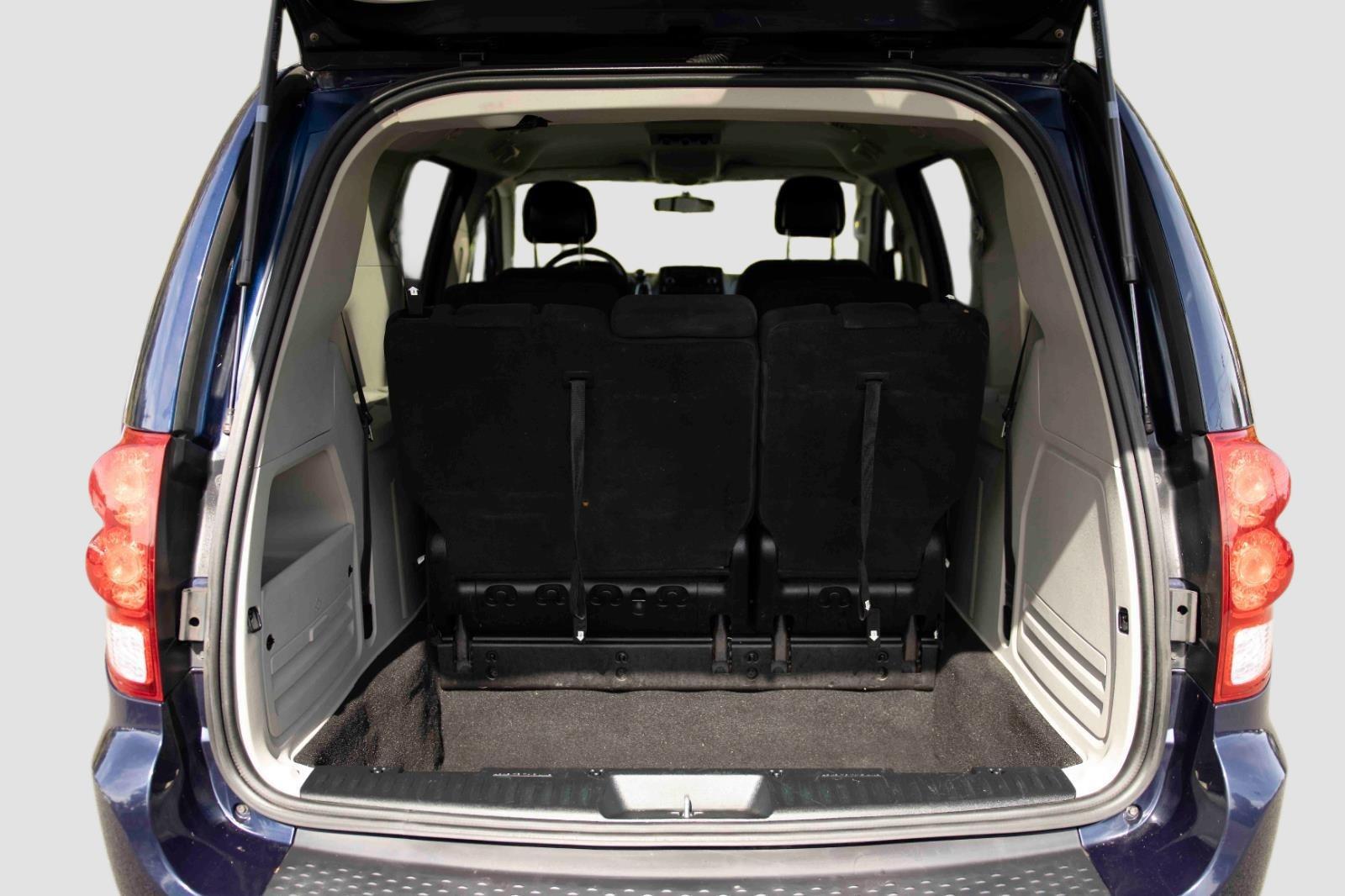 2015 Dodge Grand Caravan SE photo 19