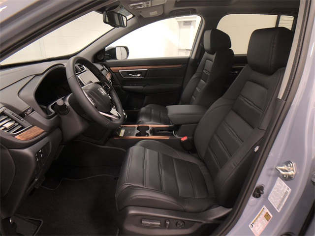 2020 Honda CR-V Touring photo 4