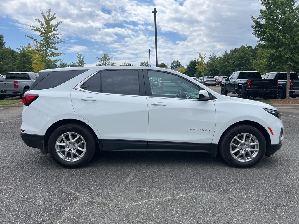 2022 Chevrolet Equinox LT photo 4