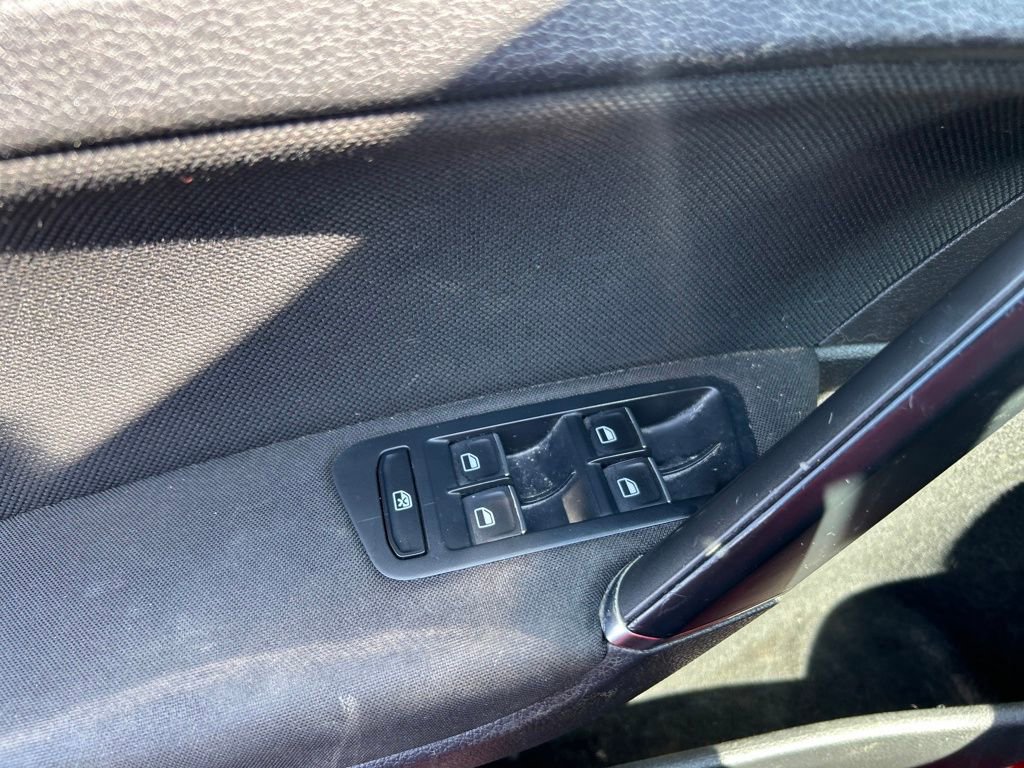 2015 Volkswagen Golf GTI S photo 15