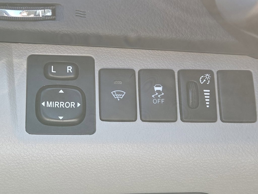 2013 Toyota Highlander Base photo 12