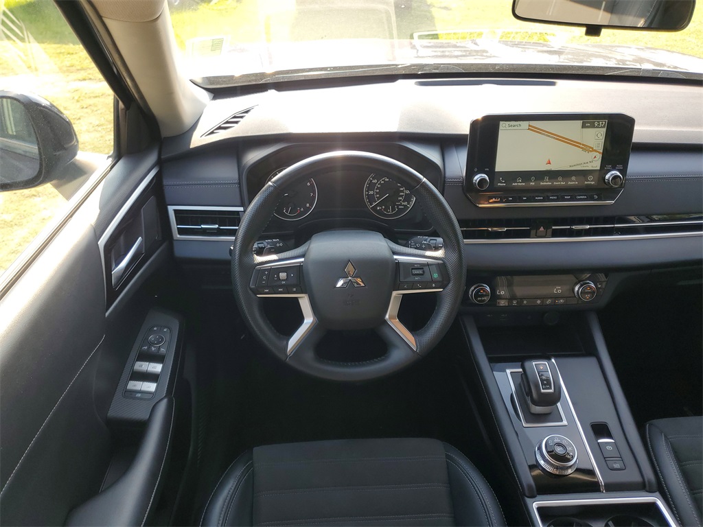 2024 Mitsubishi Outlander SE photo 29
