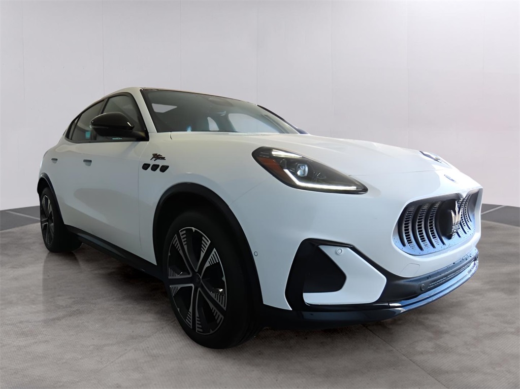 2025 Maserati Grecale photo 3