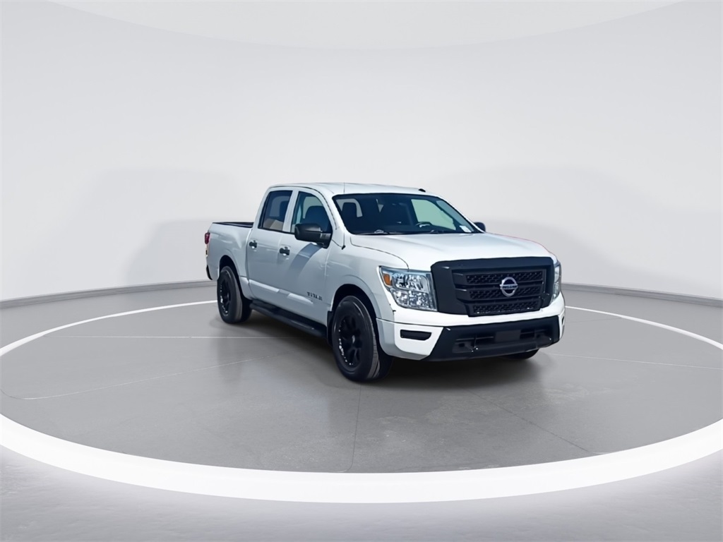 2021 Nissan Titan S photo 4