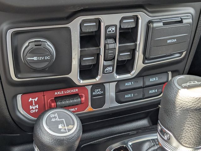 2025 Jeep Gladiator Mojave photo 18