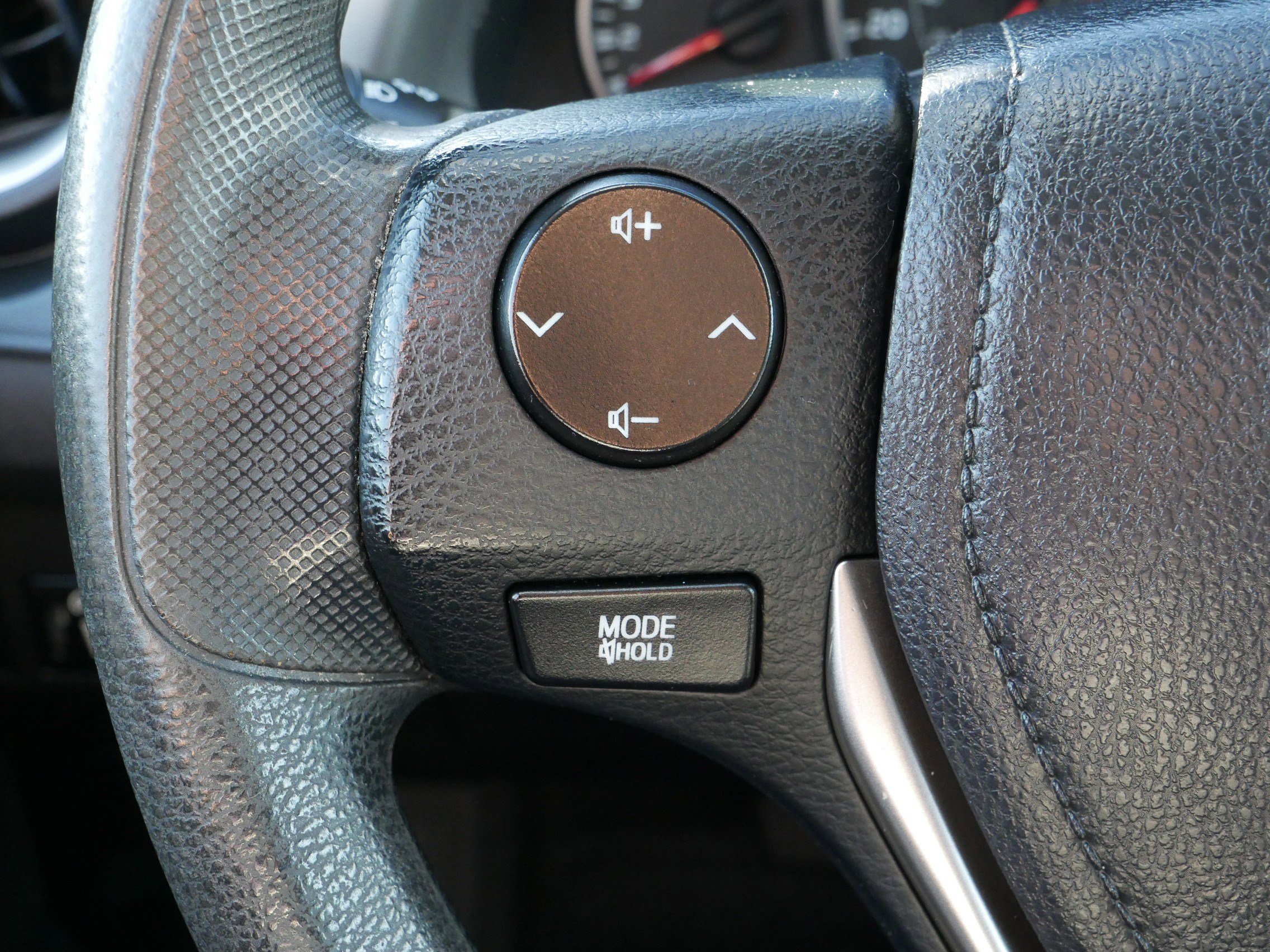 2016 Toyota RAV4 LE photo 27