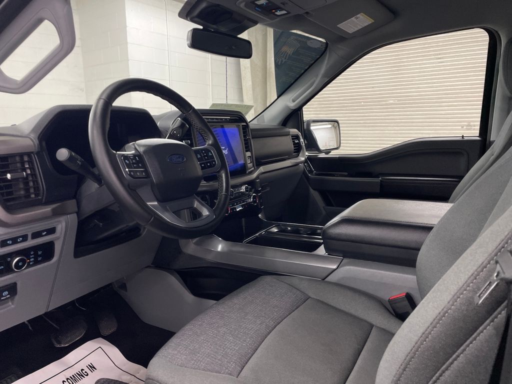 2024 Ford F-150 XLT photo 4