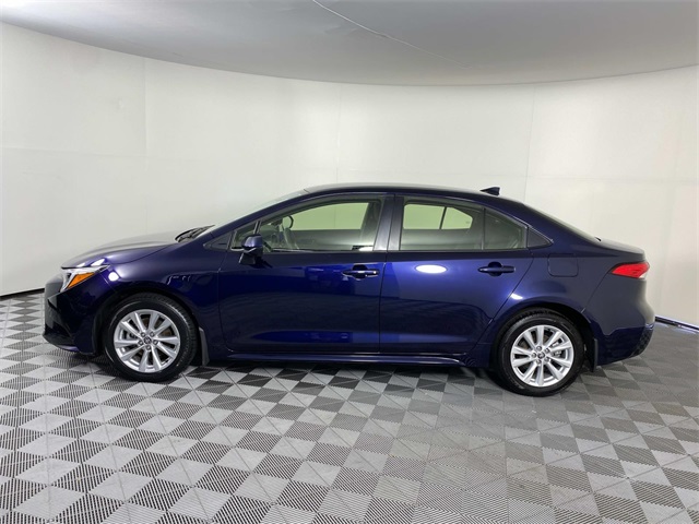 2024 Toyota Corolla Hybrid LE photo 4