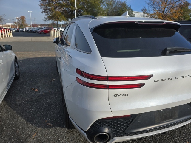 2025 Genesis GV70 Advanced 3.5T Sport Prestige photo 4