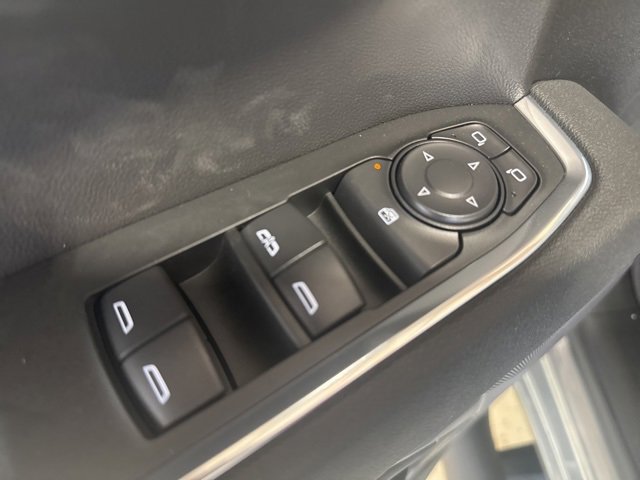 2026 Chevrolet Silverado 1500 RST photo 4