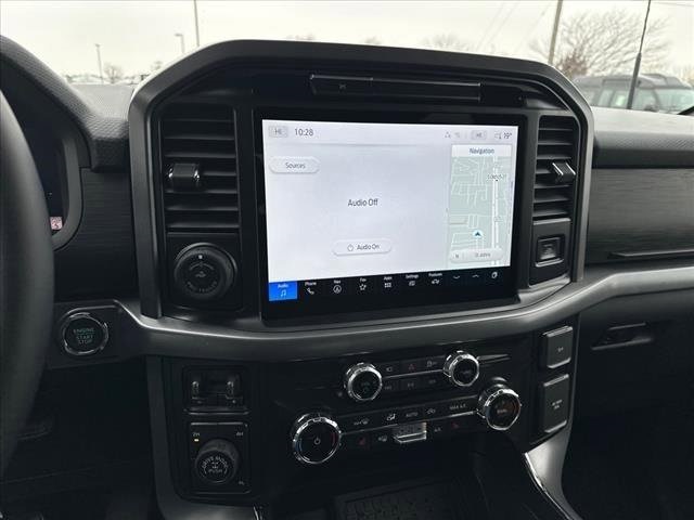 2025 Ford F-150 XLT photo 18