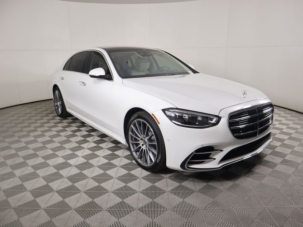 2026 Mercedes Benz S 580 4MATIC photo 2