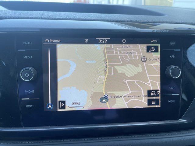 2022 Volkswagen Taos SEL photo 20