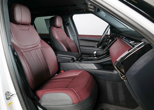 2024 Land Rover Range Rover Sport P400 Dynamic SE photo 3
