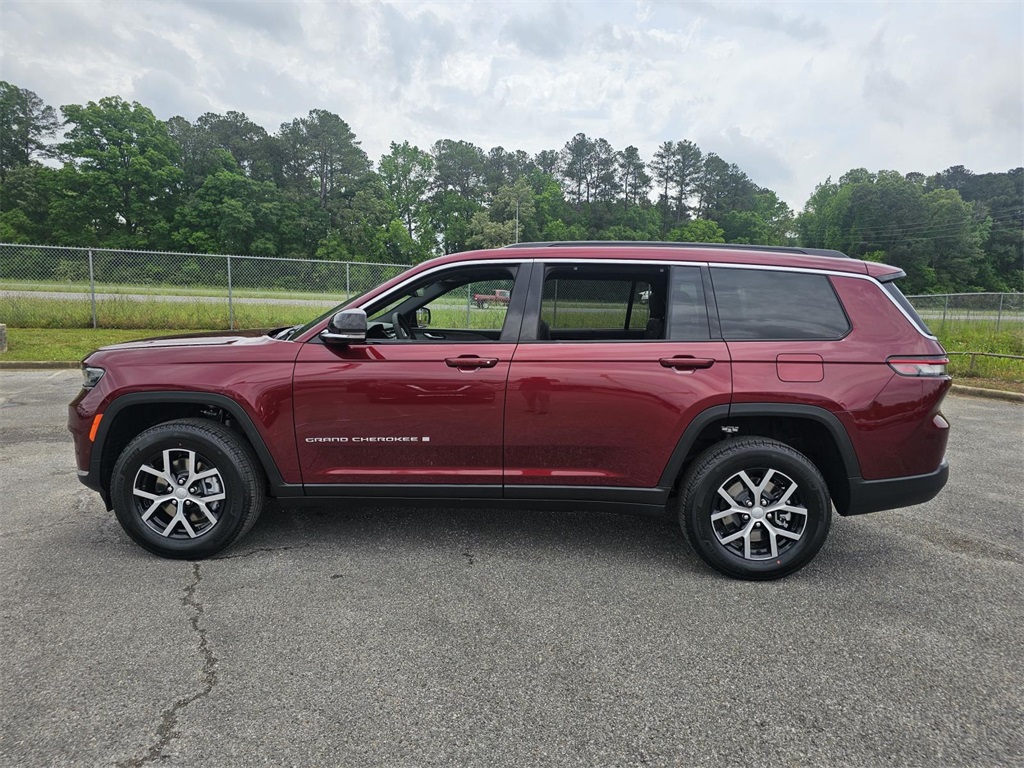 2025 Jeep Grand Cherokee Limited photo 4