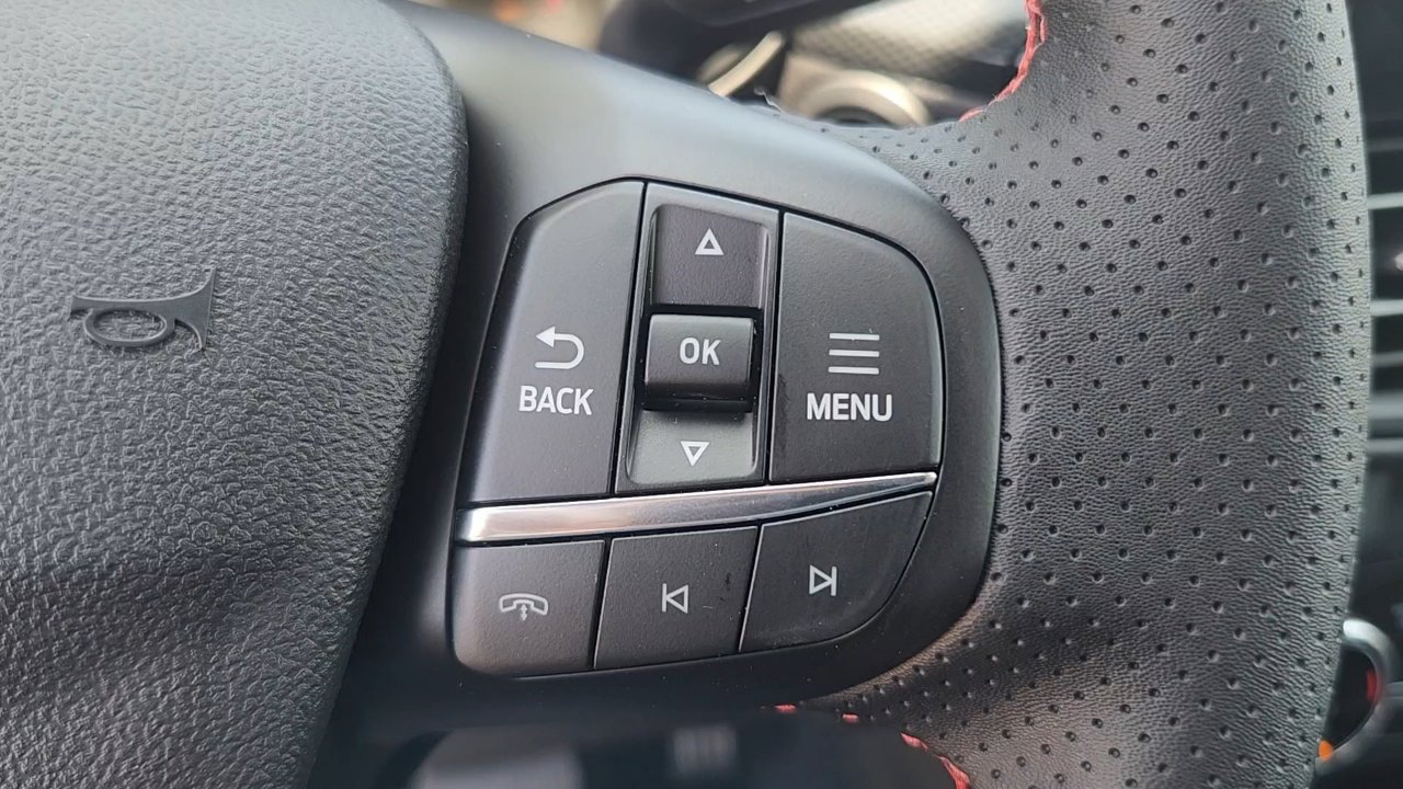 2025 Ford Escape ST-Line photo 14