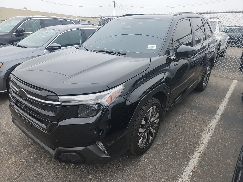 2025 Subaru Forester Touring photo 3