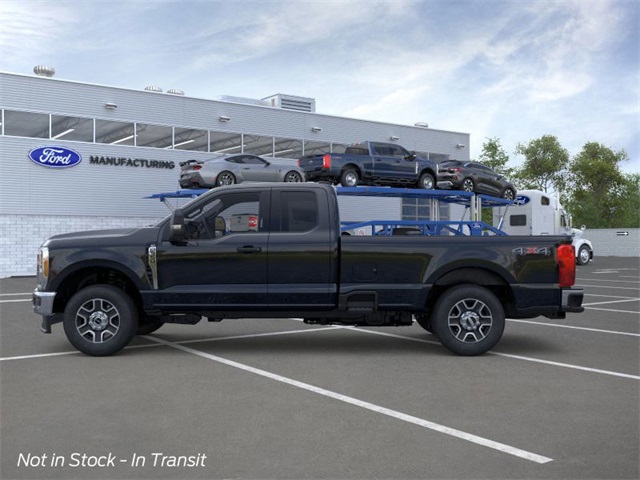 2025 Ford F-350 XLT photo 3