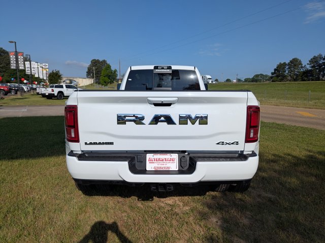 2025 Ram 3500 Laramie photo 4