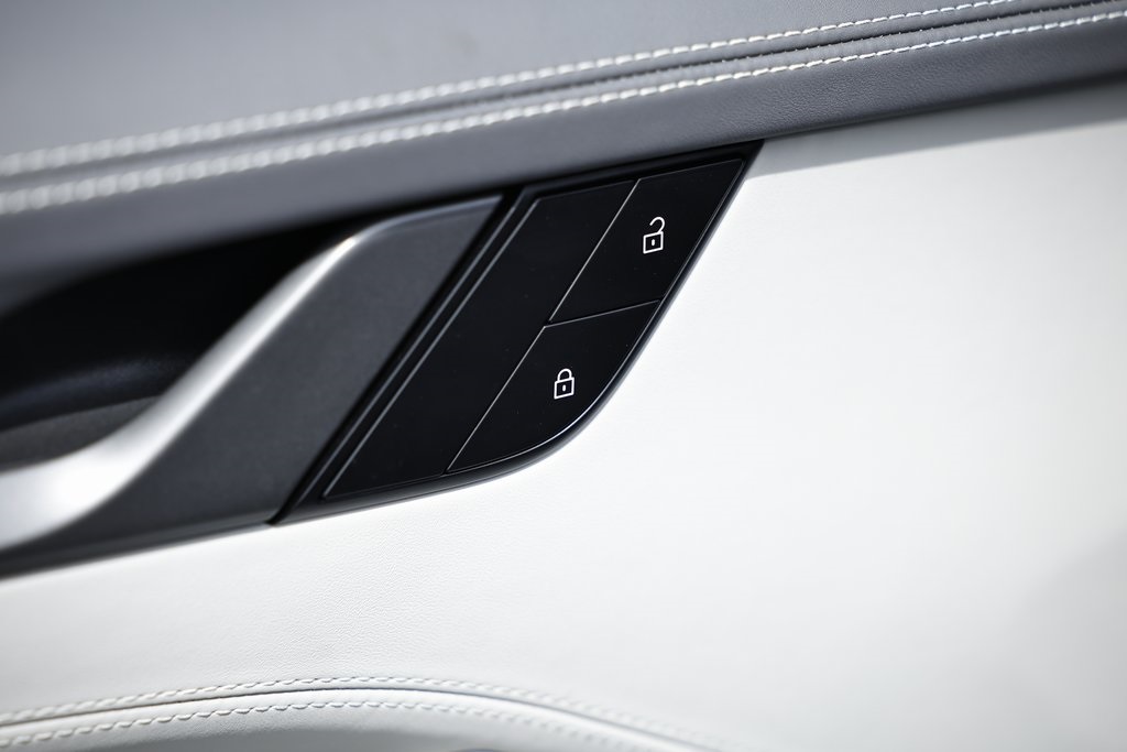 2024 Porsche 911 T 4 photo 20