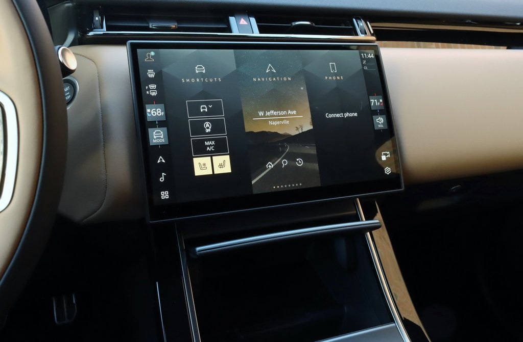 2025 Land Rover Range Rover Velar photo 16
