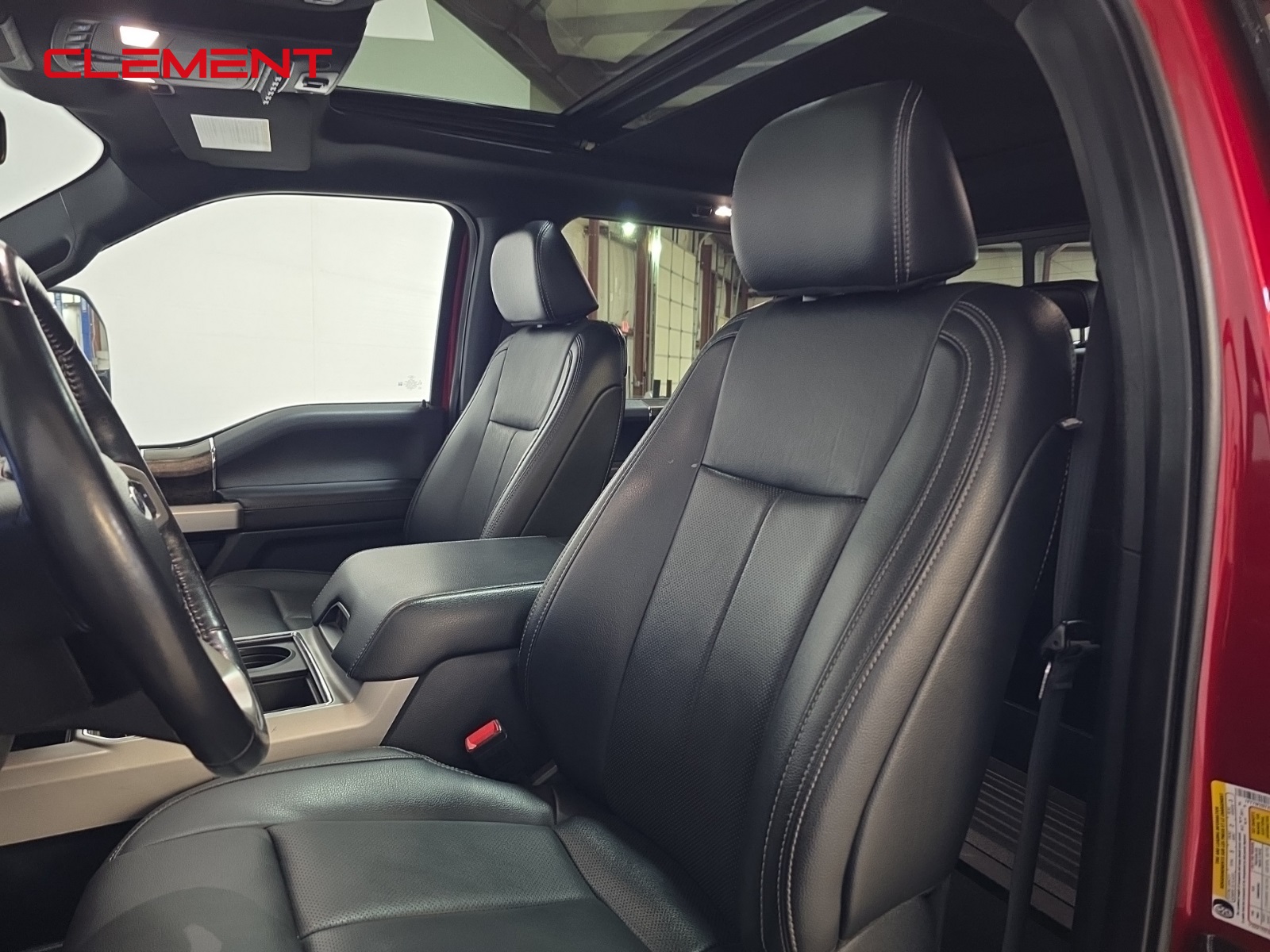 2022 Ford F-250 Lariat photo 23