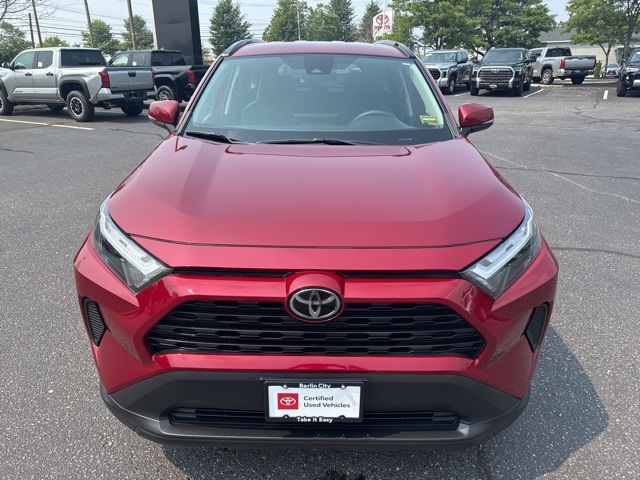 2022 Toyota RAV4 XLE photo 5