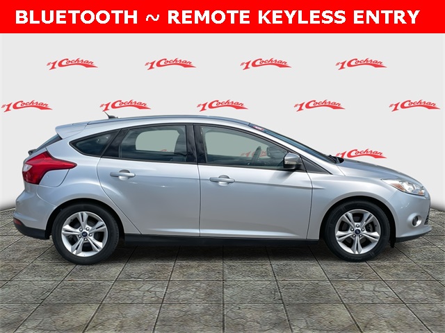 2013 Ford Focus SE photo 2